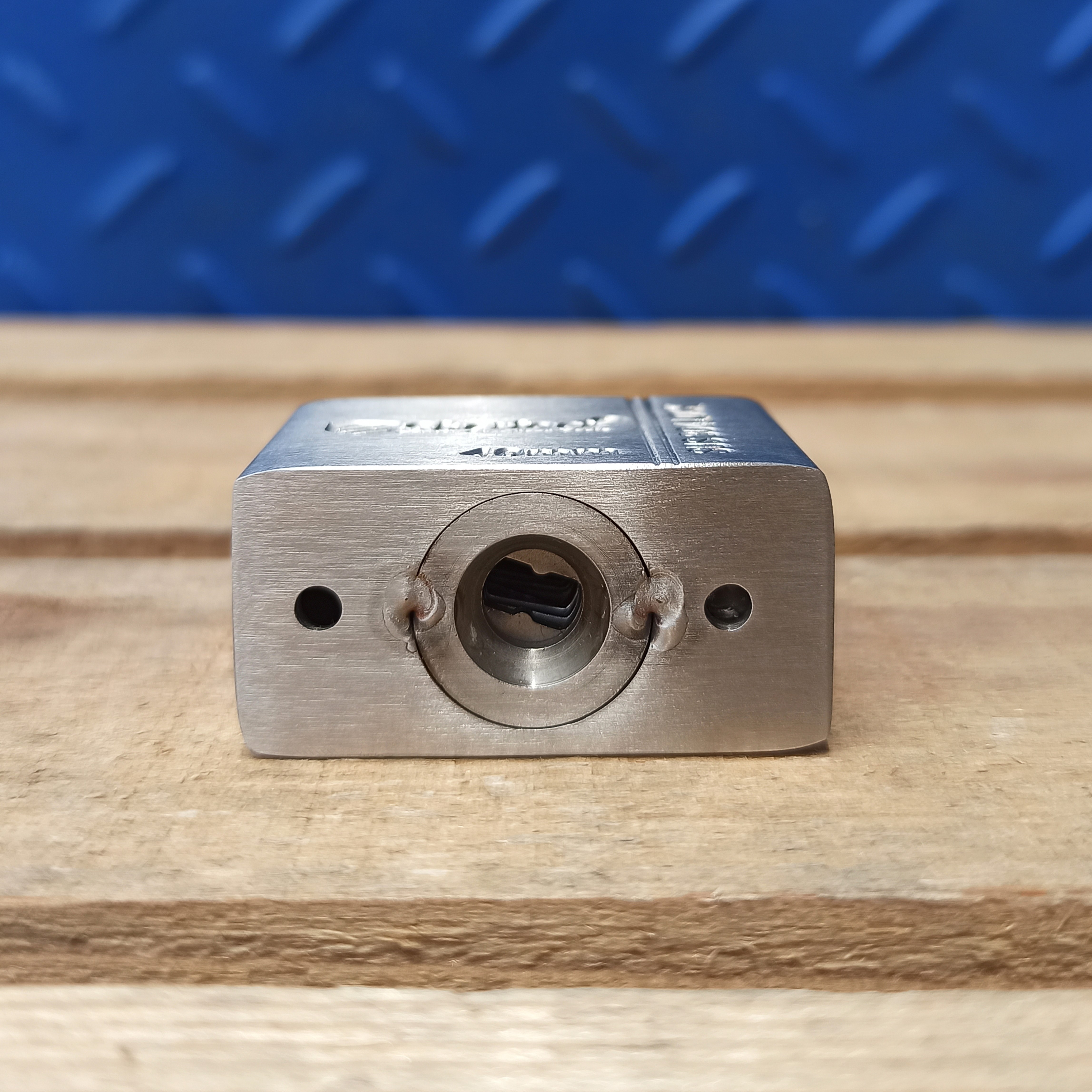 Sherlock Gembok Anti Rust 40mm Pendek